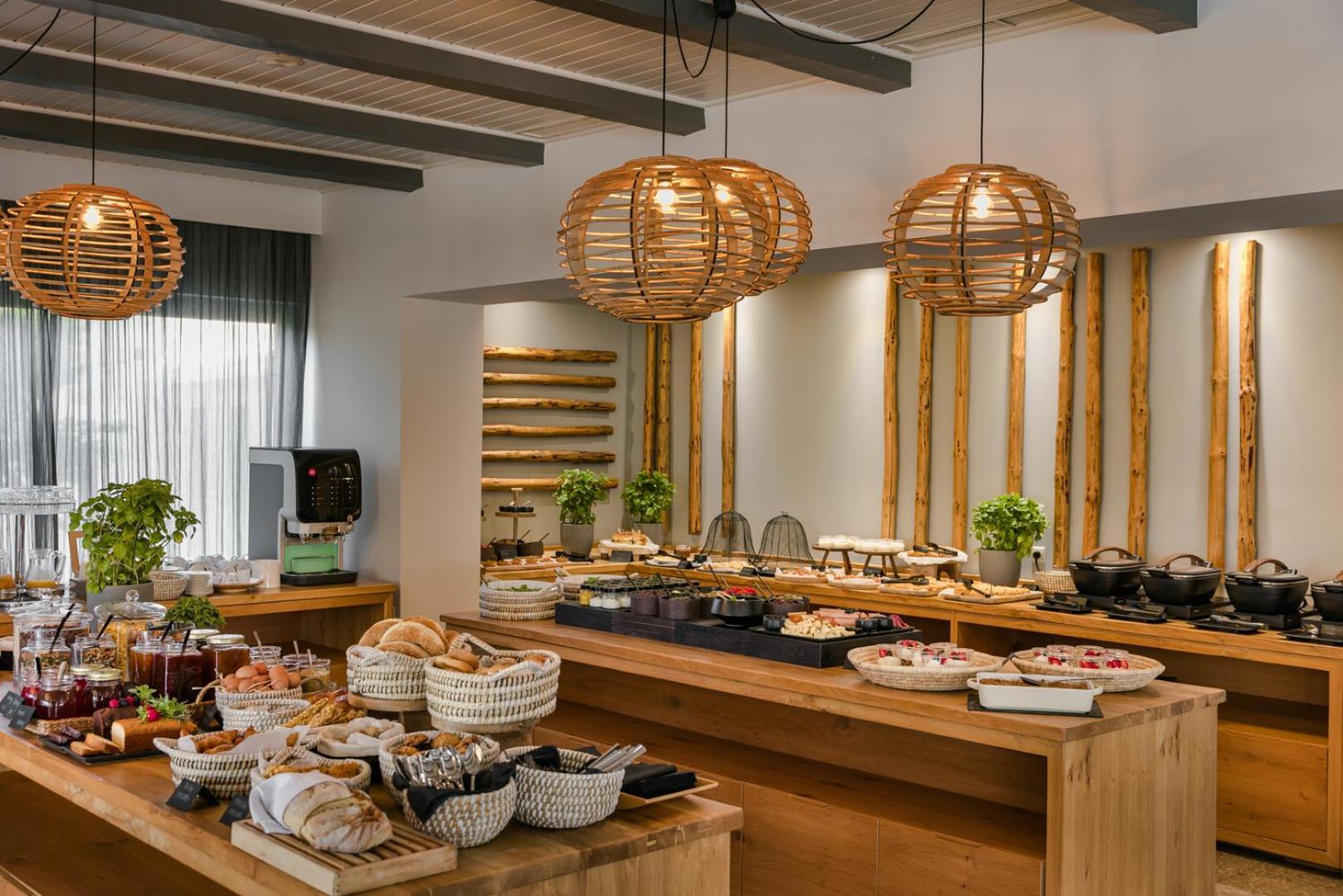 Avithos Hotel Livathos (Kefalonia)
